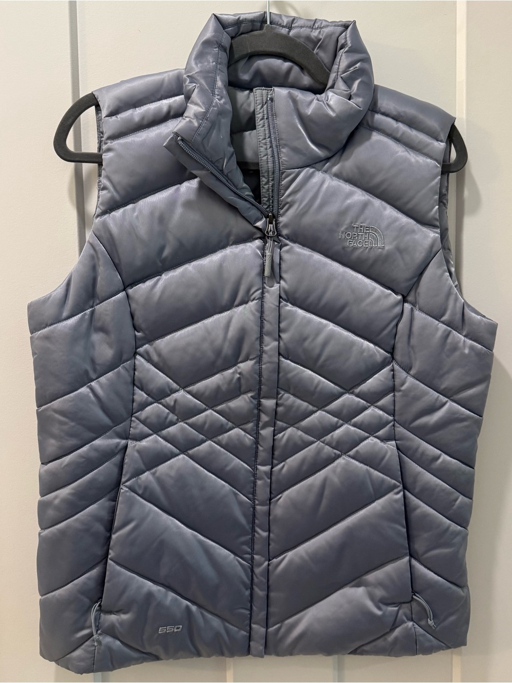The North Face Women’s Grey Quilted Insulated Vest 550 - Medium